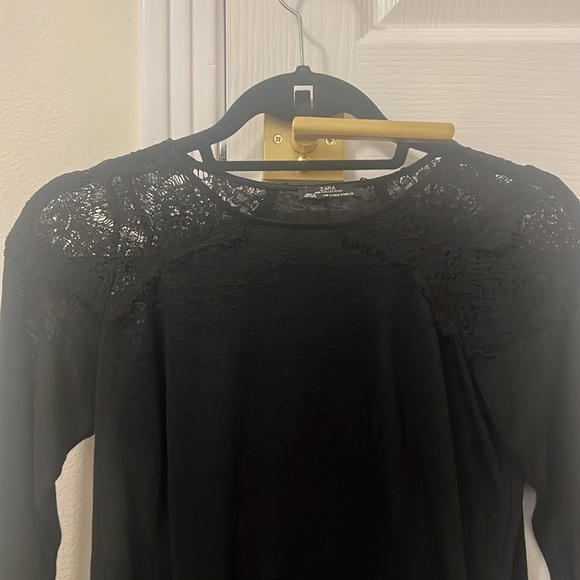 Zara black top with lace shoulders Size S - Picture 4 of 5